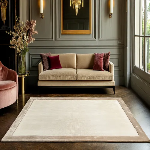 Traffic White Wool Rug with Oyster White Viscose Border